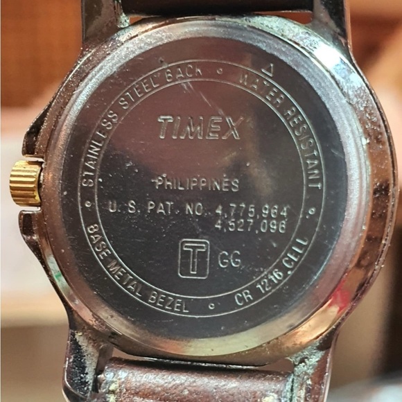 🦋 Carriage by Timex Silver/White Leather Women's Watch - Picture 3 of 3